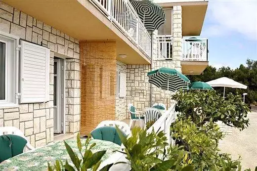 Отель, гостиница 1090м² в Хорватии, Лумбарда. Стоимостью 1980000€ аренда фото-7