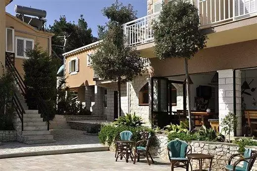 Отель, гостиница 1090м² в Хорватии, Лумбарда. Стоимостью 1980000€ аренда фото-10