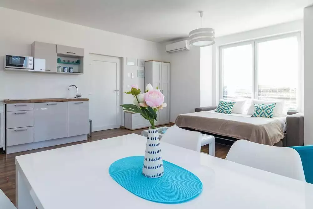 Отель, гостиница 440м² в Хорватии, Медулин. Стоимостью 2000000€ аренда фото-2