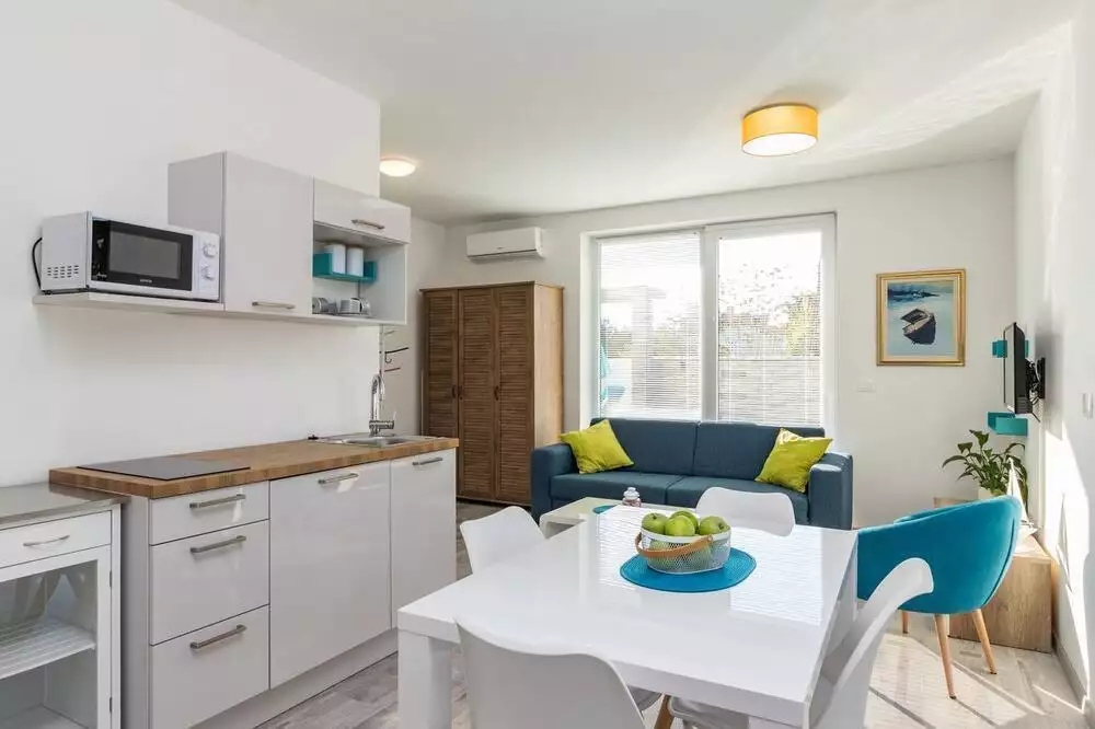 Отель, гостиница 440м² в Хорватии, Медулин. Стоимостью 2000000€ аренда фото-8