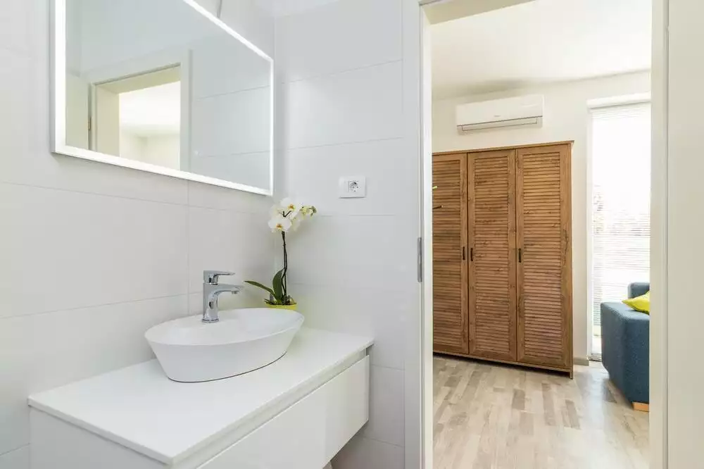 Отель, гостиница 440м² в Хорватии, Медулин. Стоимостью 2000000€ аренда фото-10