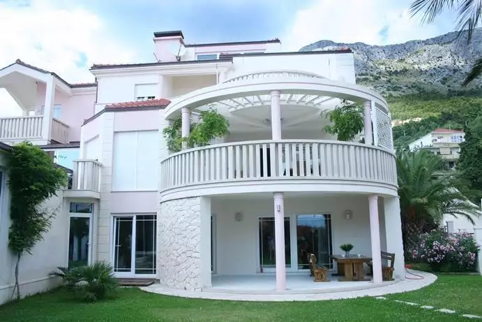 Вилла 742м² в Хорватии, Немира. Стоимостью 2000000€ аренда фото-1