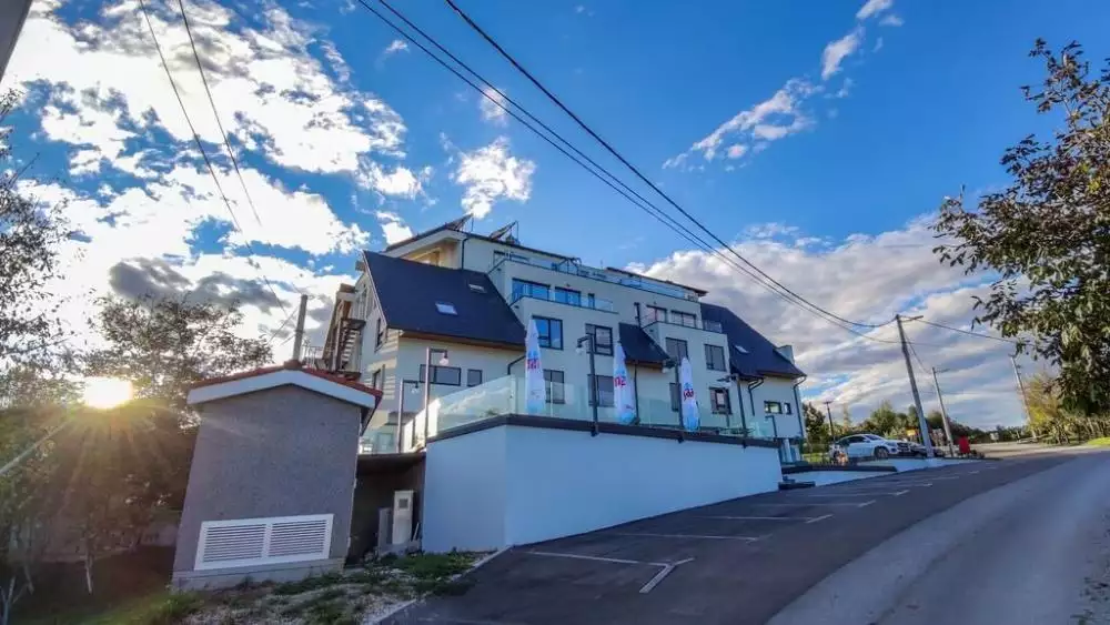 Отель, гостиница 1м² в Хорватии, Плитвице. Стоимостью 5500000€ аренда фото-3