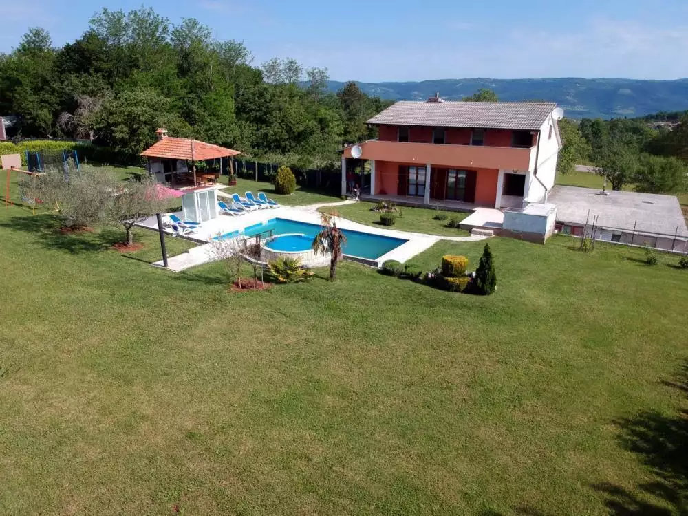 Вилла 250м² в Хорватии, Каройба. Стоимостью 550000€ аренда фото-2