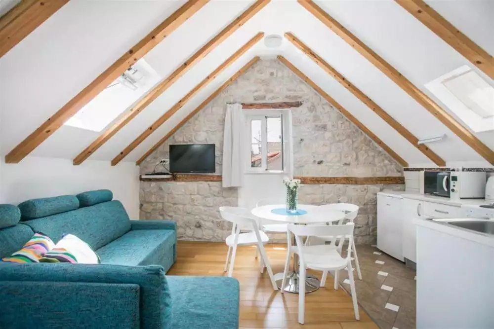 Отель, гостиница 180м² в Хорватии, Трогир. Стоимостью 550000€ аренда фото-4
