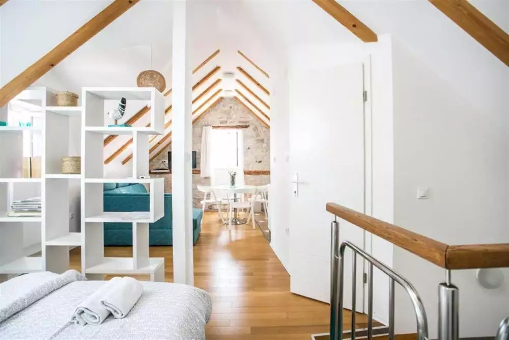 Отель, гостиница 180м² в Хорватии, Трогир. Стоимостью 550000€ аренда фото-6