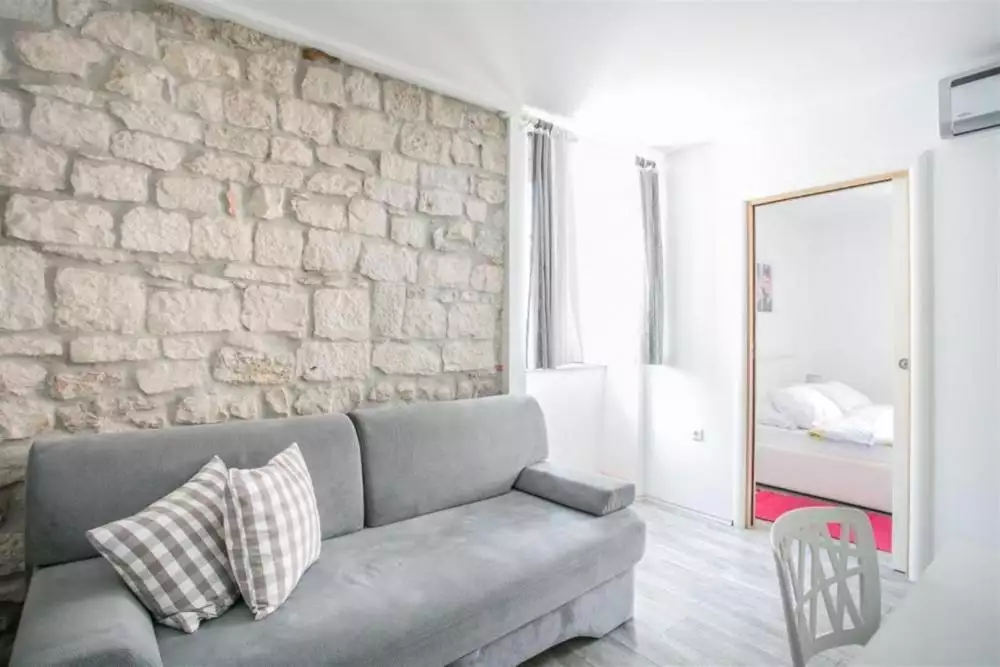 Отель, гостиница 180м² в Хорватии, Трогир. Стоимостью 550000€ аренда фото-12