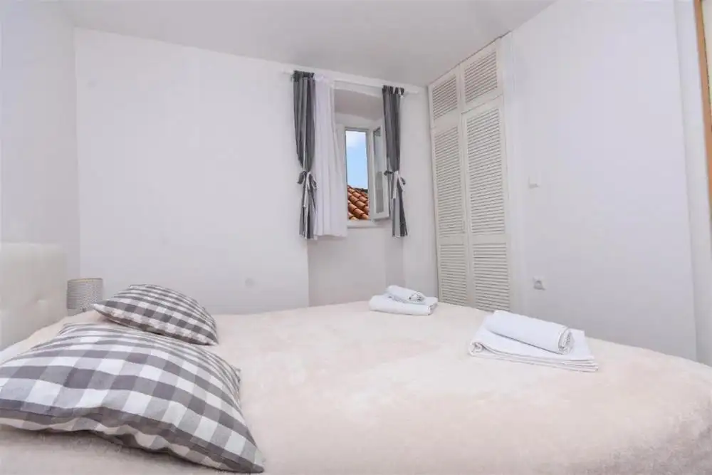 Отель, гостиница 180м² в Хорватии, Трогир. Стоимостью 550000€ аренда фото-16