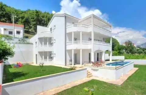 Вилла 600м² в Хорватии, Солин. Стоимостью 1000000€ аренда фото-1