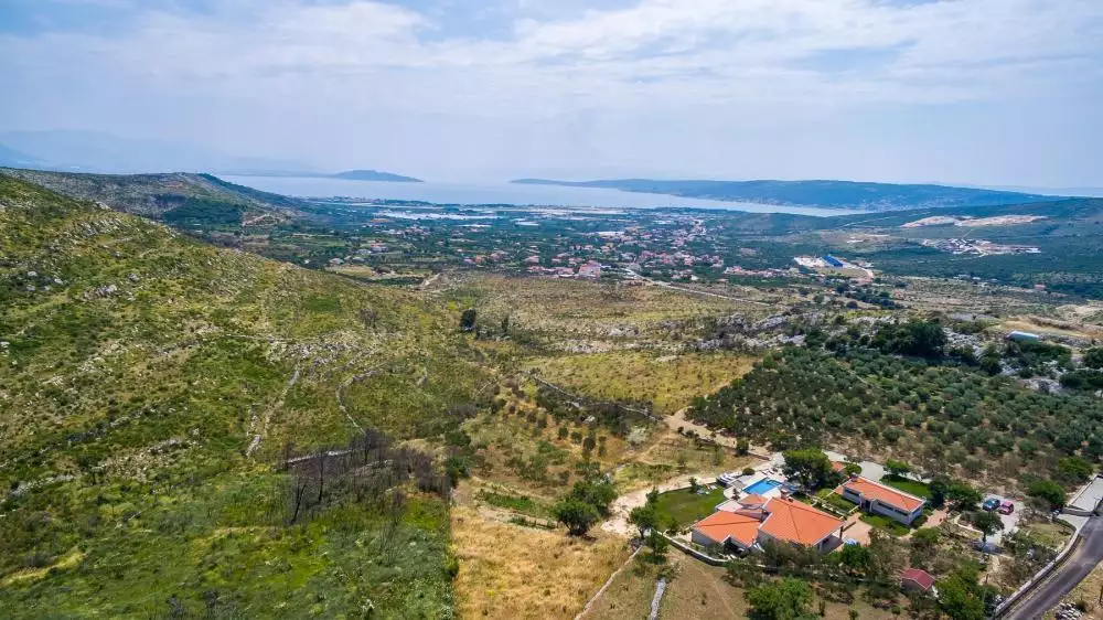 Вилла 690м² в Хорватии, Трогир. Стоимостью 2500000€ аренда фото-3