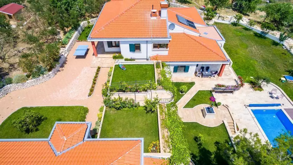 Вилла 690м² в Хорватии, Трогир. Стоимостью 2500000€ аренда фото-4