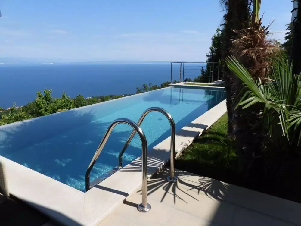 Вилла 300м² в Хорватии, Ловран. Стоимостью 2450000€ аренда фото-2