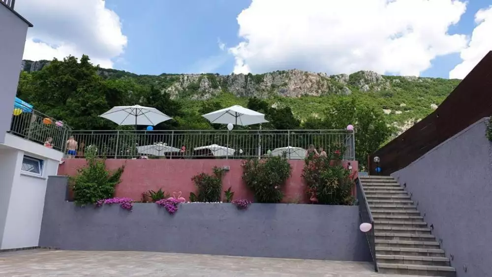 Отель, гостиница 640м² в Хорватии, Брибир. Стоимостью 980000€ аренда фото-8