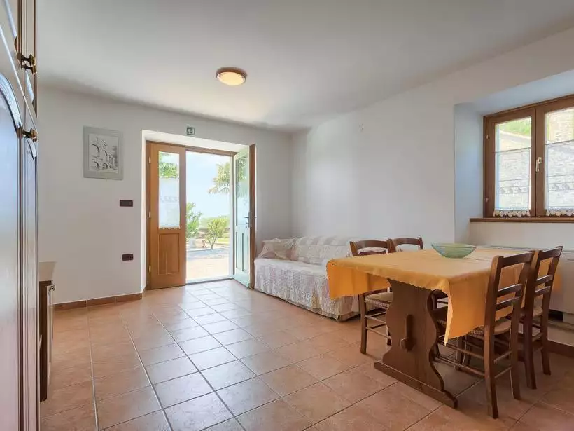 Отель, гостиница 240м² в Хорватии, Буе. Стоимостью 1200000€ аренда фото-9