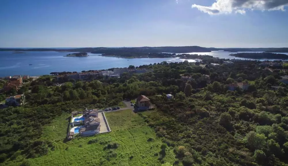 Вилла 440м² в Хорватии, Медулин. Стоимостью 2000000€ аренда фото-2