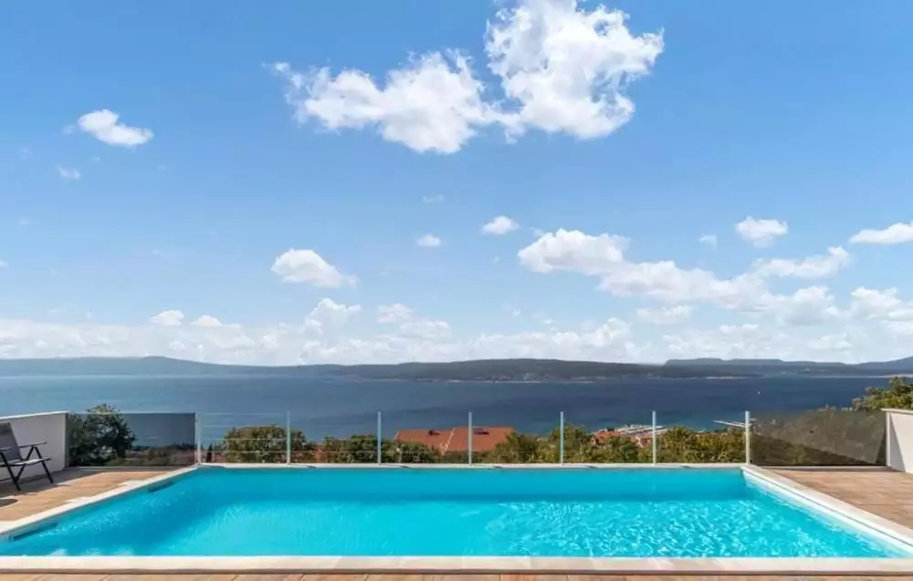 Отель, гостиница 610м² в Хорватии, Цриквеница. Стоимостью 1038000€ аренда фото-1