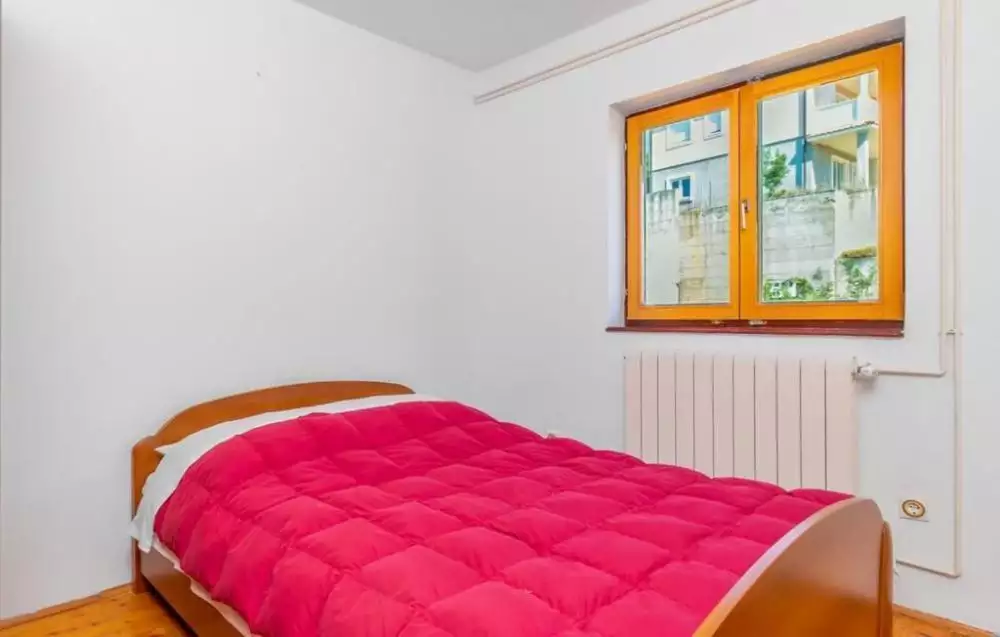 Отель, гостиница 610м² в Хорватии, Цриквеница. Стоимостью 1038000€ аренда фото-16