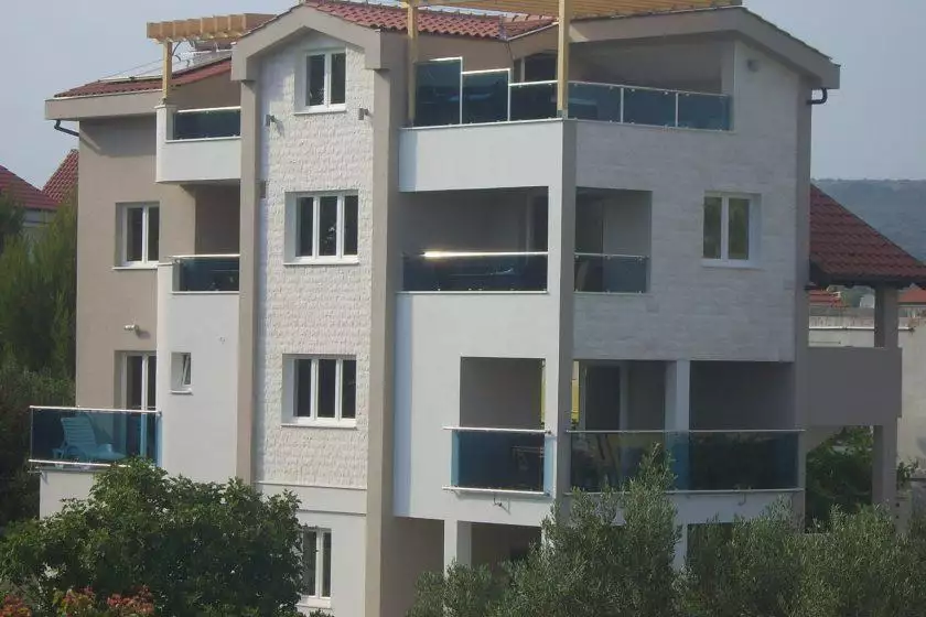 Отель, гостиница 400м² в Хорватии, Рогозница. Стоимостью 750000€ аренда фото-6