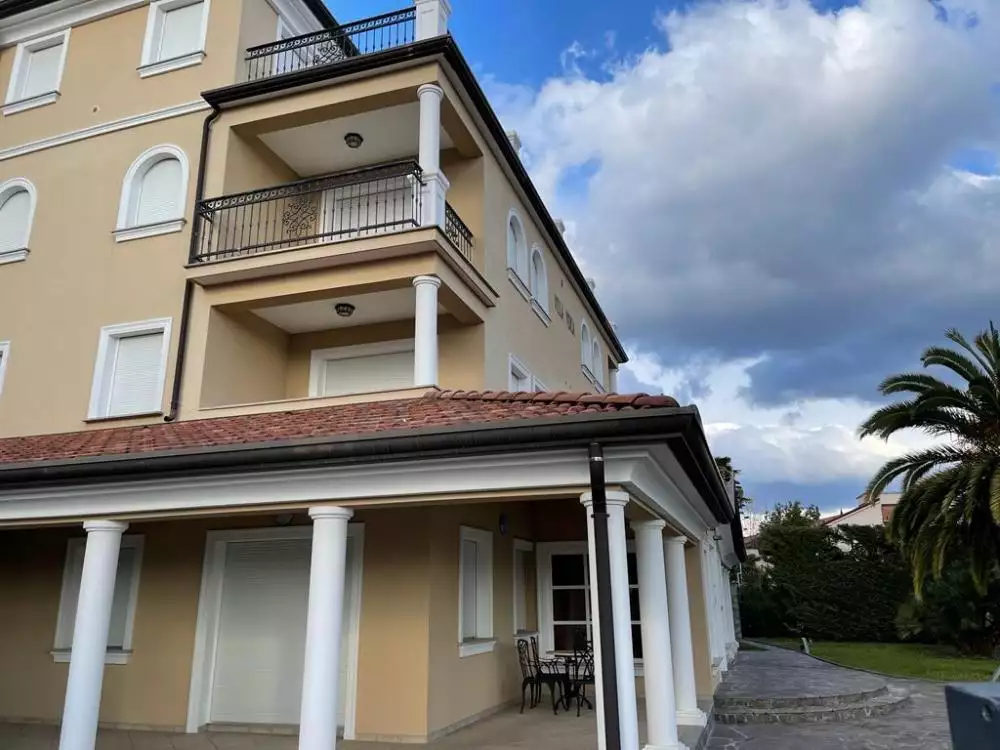 Отель, гостиница 1500м² в Хорватии, Ичичи. Стоимостью 7900000€ аренда фото-8