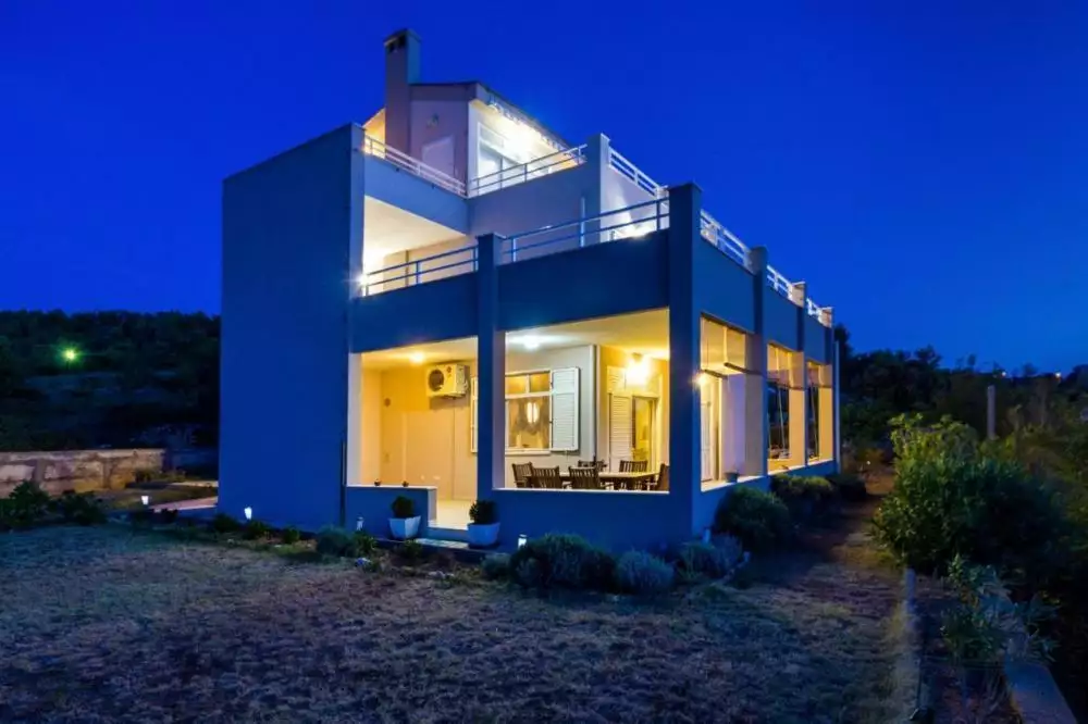 Отель, гостиница 399м² в Хорватии, Новиград. Стоимостью 850000€ аренда фото-4