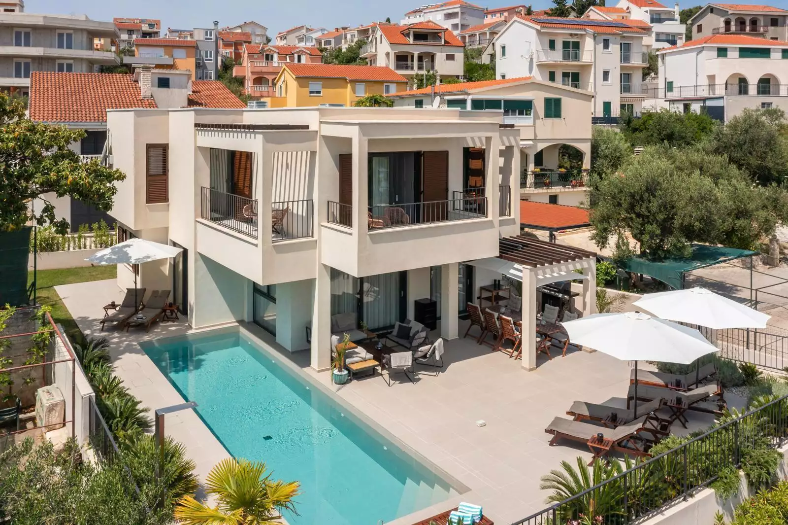 Вилла 240м² в Хорватии, Чиово. Стоимостью 1350000€ аренда фото-6