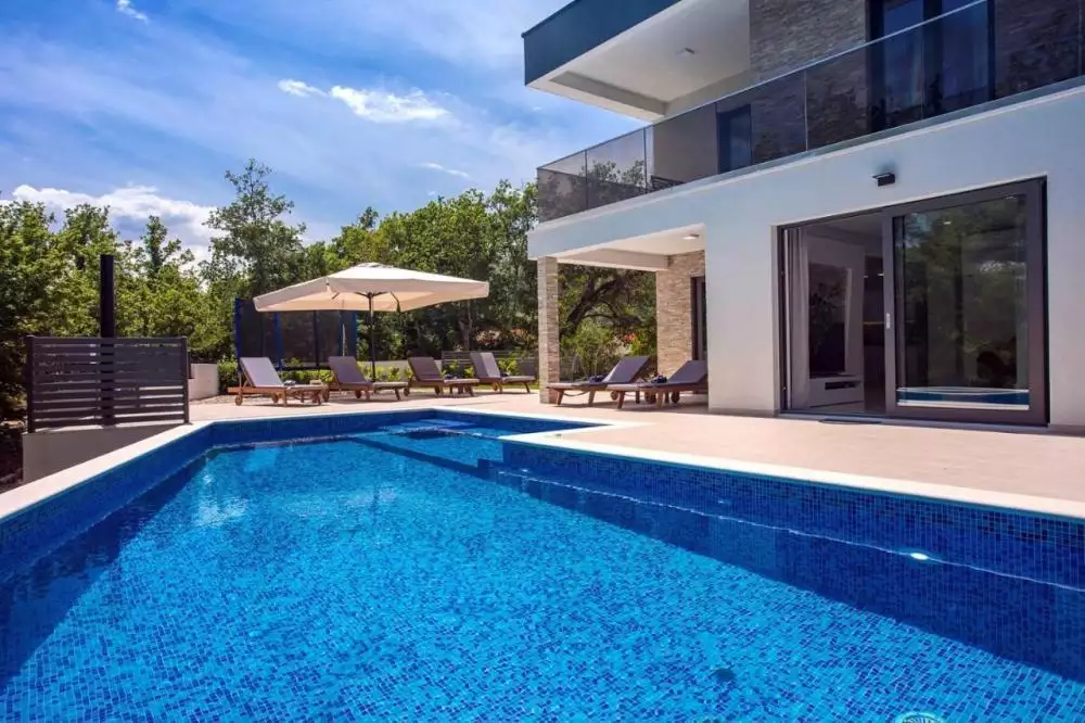 Вилла 250м² в Хорватии, Омиш. Стоимостью 1500000€ аренда фото-4