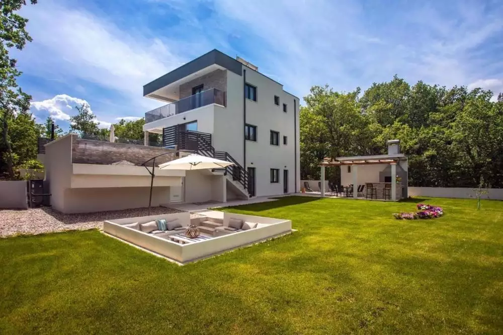 Вилла 250м² в Хорватии, Омиш. Стоимостью 1500000€ аренда фото-5