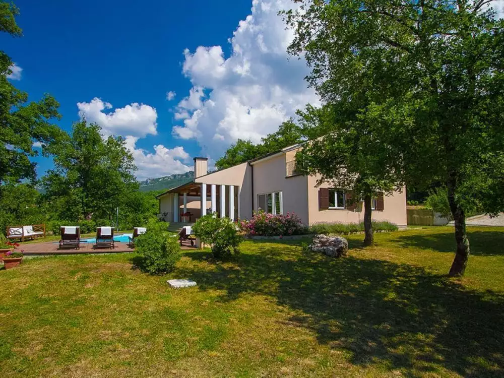 Вилла 285м² в Хорватии, Бузет. Стоимостью 630000€ аренда фото-1