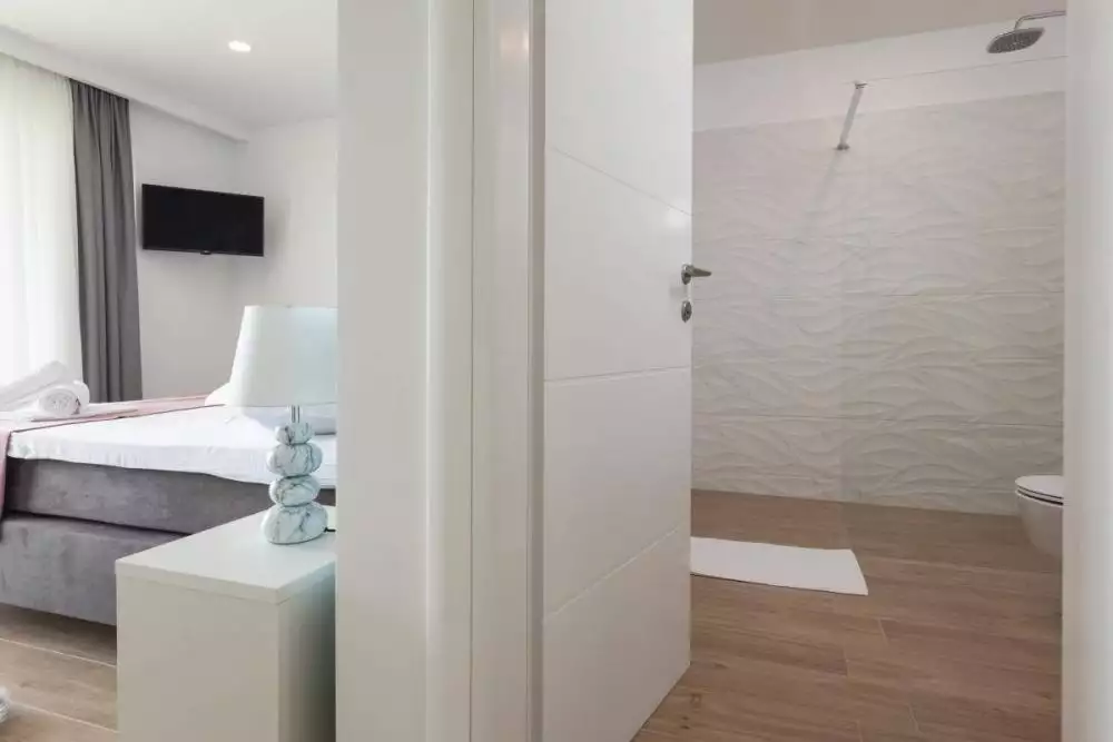 Вилла 300м² в Хорватии, Макарска. Стоимостью 880000€ аренда фото-11