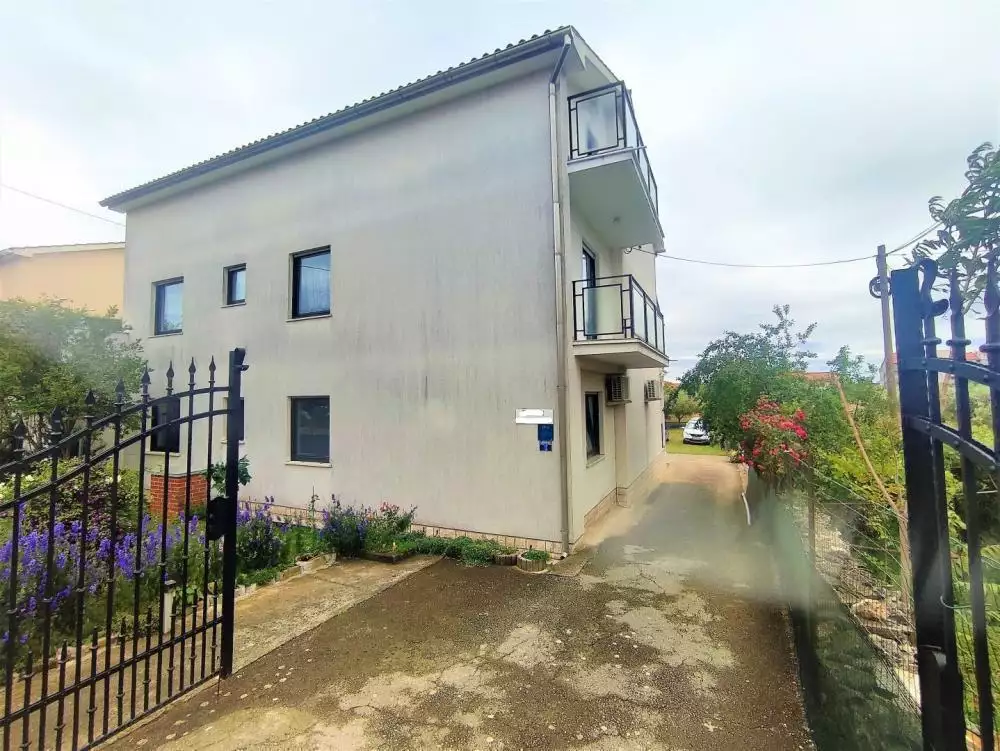 Отель, гостиница 273м² в Хорватии, Медулин. Стоимостью 800000€ аренда фото-4