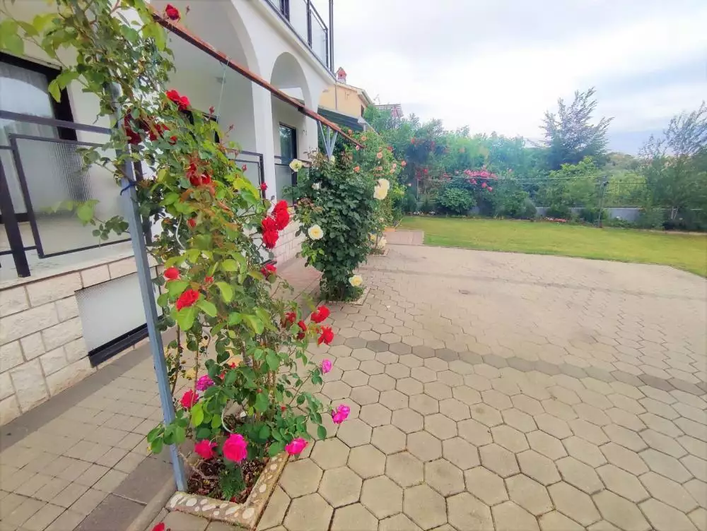 Отель, гостиница 273м² в Хорватии, Медулин. Стоимостью 800000€ аренда фото-7