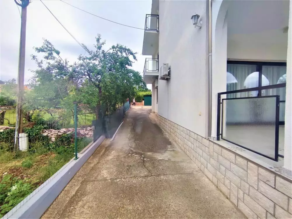 Отель, гостиница 273м² в Хорватии, Медулин. Стоимостью 800000€ аренда фото-8