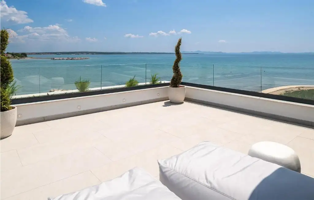 Вилла 237м² в Хорватии, Задар. Стоимостью 3500000€ аренда фото-2