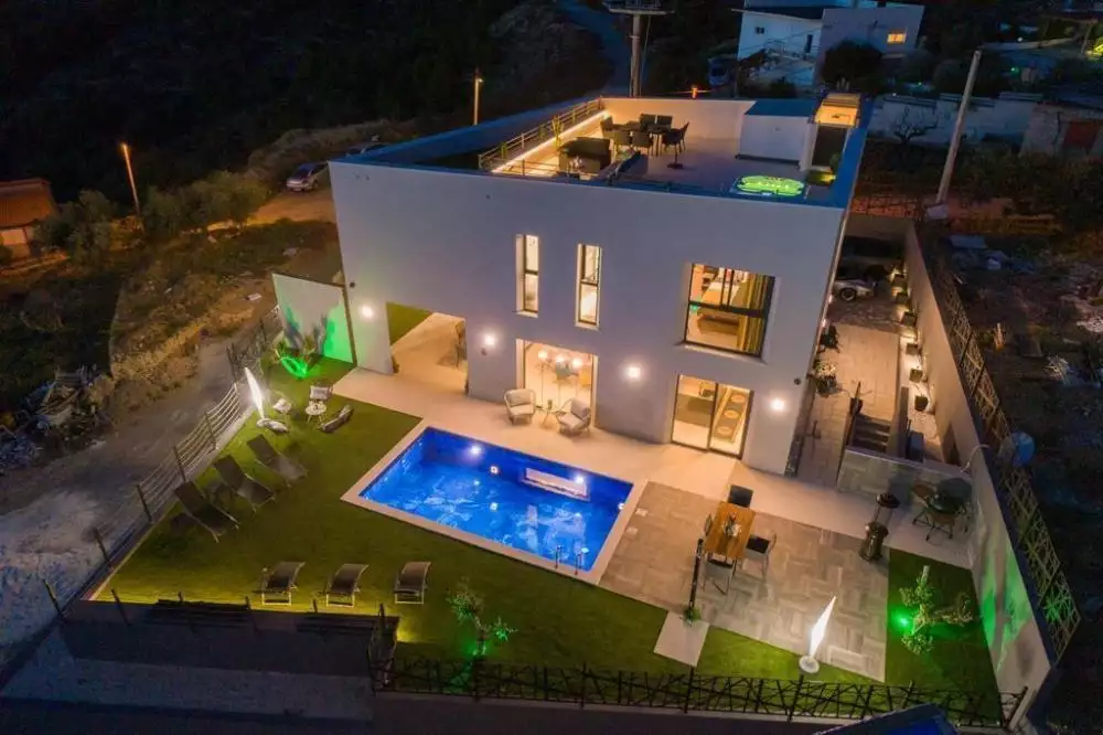 Вилла 215м² в Хорватии, Сплит. Стоимостью 1500000€ аренда фото-4