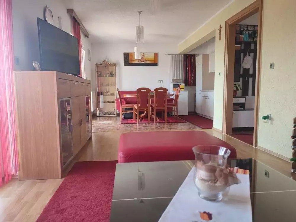 Отель, гостиница 225м² в Хорватии, Медулин. Стоимостью 1350000€ аренда фото-23