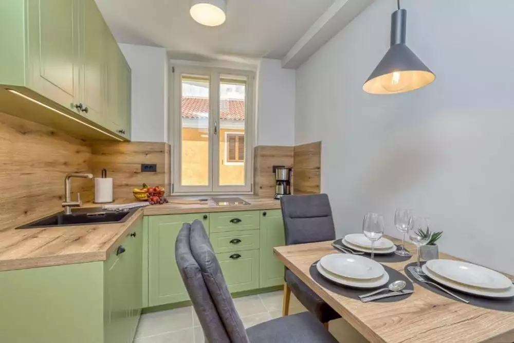Отель, гостиница 120м² в Хорватии, Врсар. Стоимостью 571000€ аренда фото-15