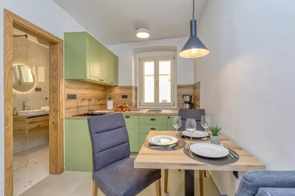 Отель, гостиница 120м² в Хорватии, Врсар. Стоимостью 571000€ аренда фото-16