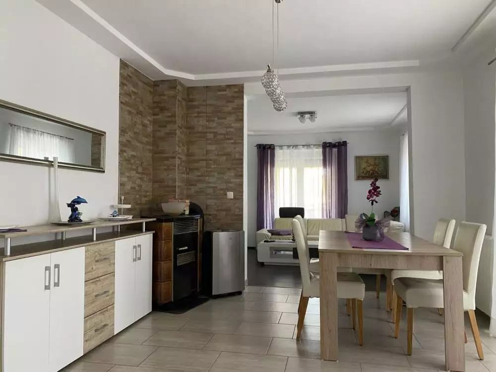 Отель, гостиница 440м² в Хорватии, Лабин. Стоимостью 950000€ аренда фото-12