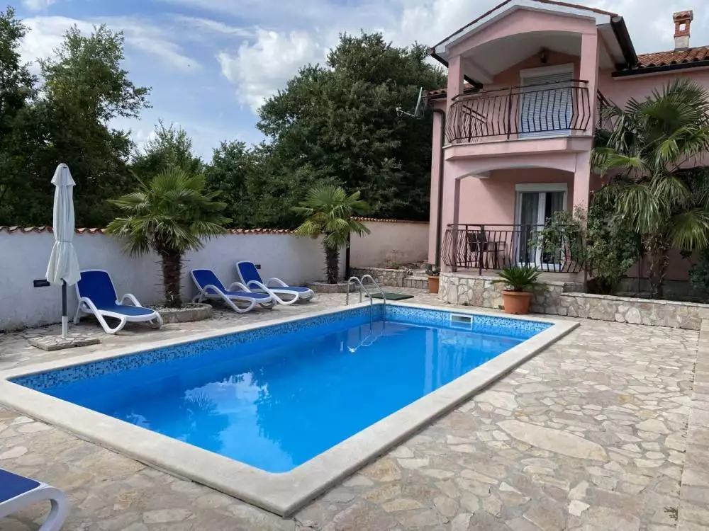 Отель, гостиница 440м² в Хорватии, Лабин. Стоимостью 950000€ аренда фото-1