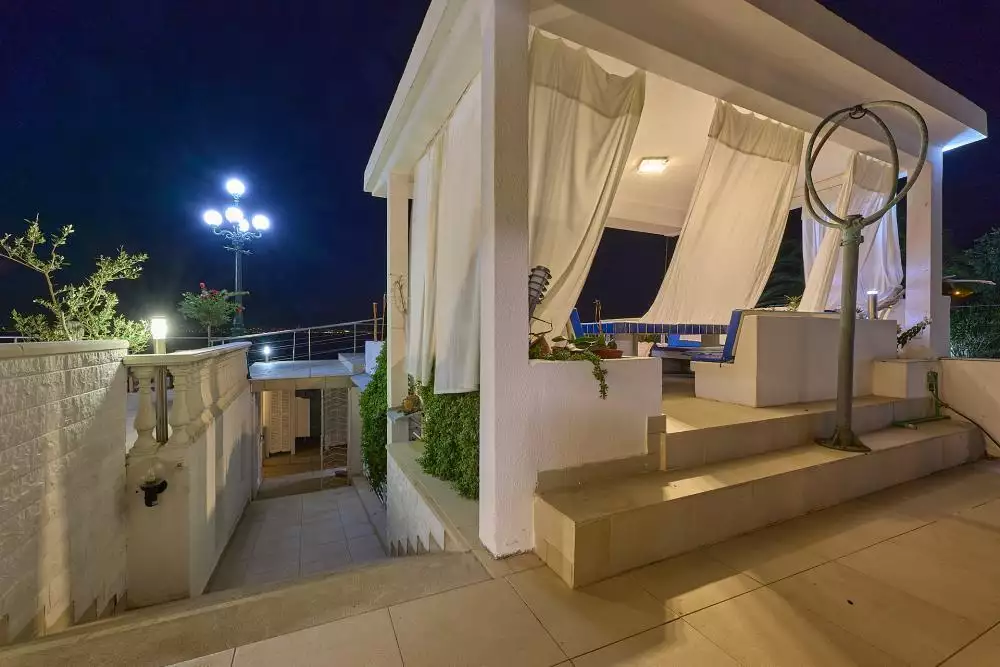 Вилла 304м² в Хорватии, Чиово. Стоимостью 2700000€ аренда фото-19