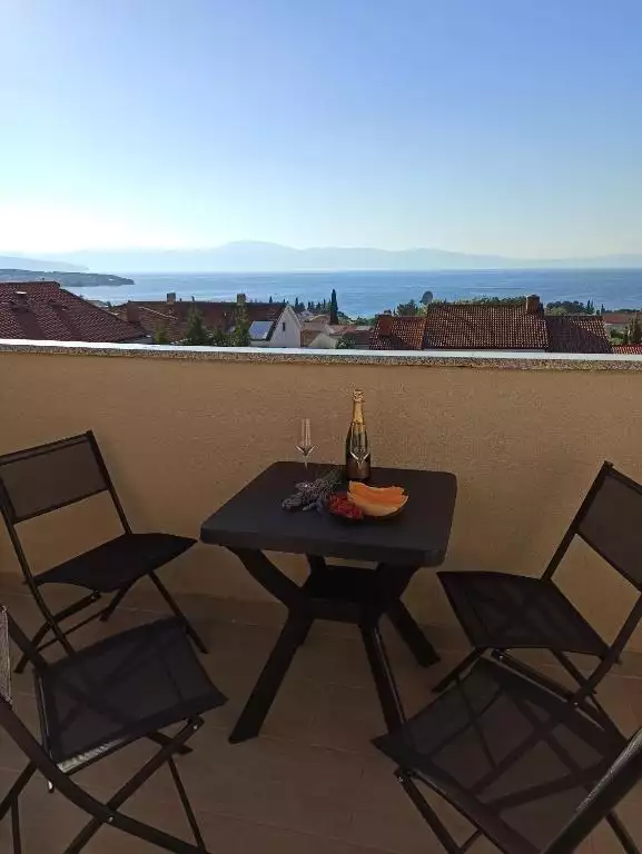 Отель, гостиница 560м² в Хорватии, Малинска. Стоимостью 1400000€ аренда фото-8