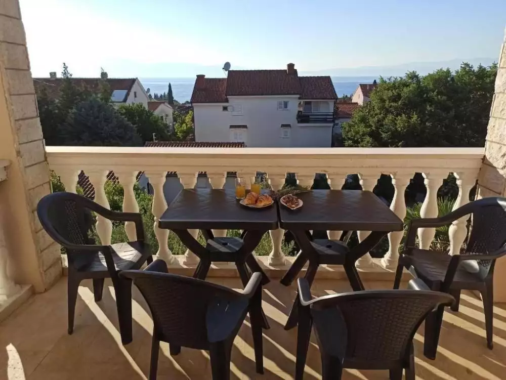 Отель, гостиница 560м² в Хорватии, Малинска. Стоимостью 1400000€ аренда фото-10