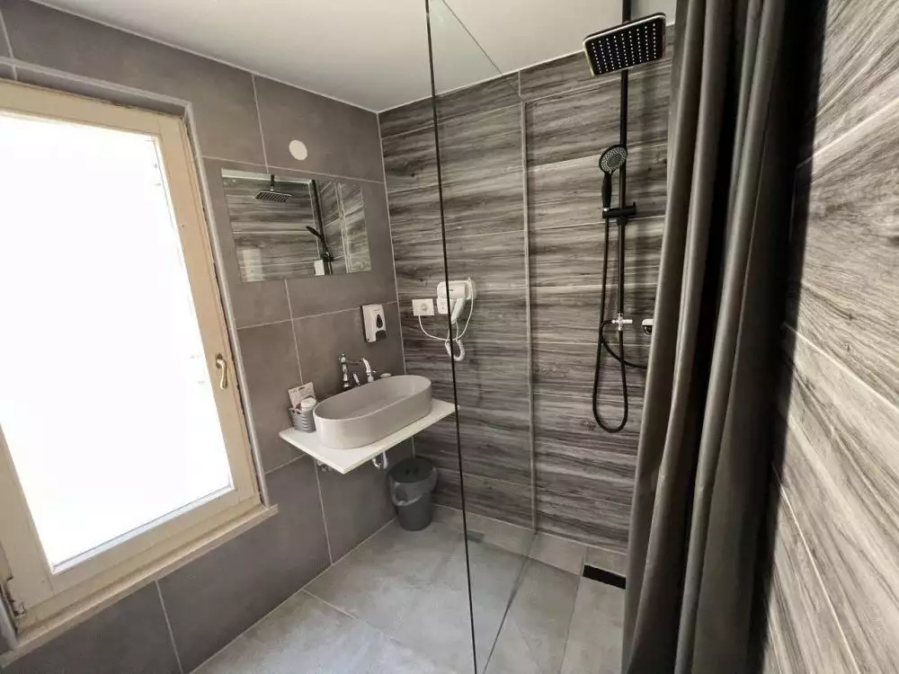 Отель, гостиница 240м² в Хорватии, Умаг. Стоимостью 1400000€ аренда фото-9