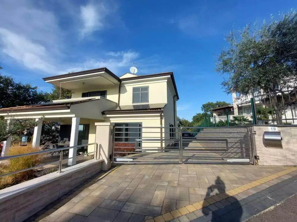 Вилла 390м² в Хорватии, Ровинь. Стоимостью 900000€ аренда фото-6