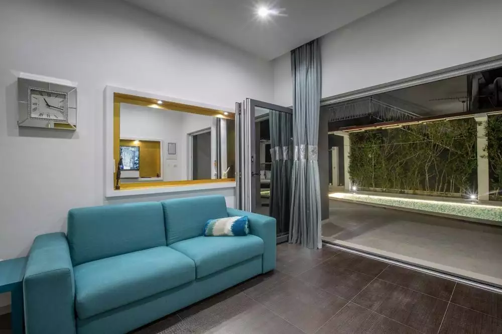 Отель, гостиница 350м² в Хорватии, Рогозница. Стоимостью 940000€ аренда фото-6