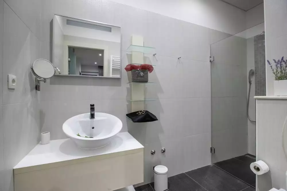 Отель, гостиница 350м² в Хорватии, Рогозница. Стоимостью 940000€ аренда фото-12