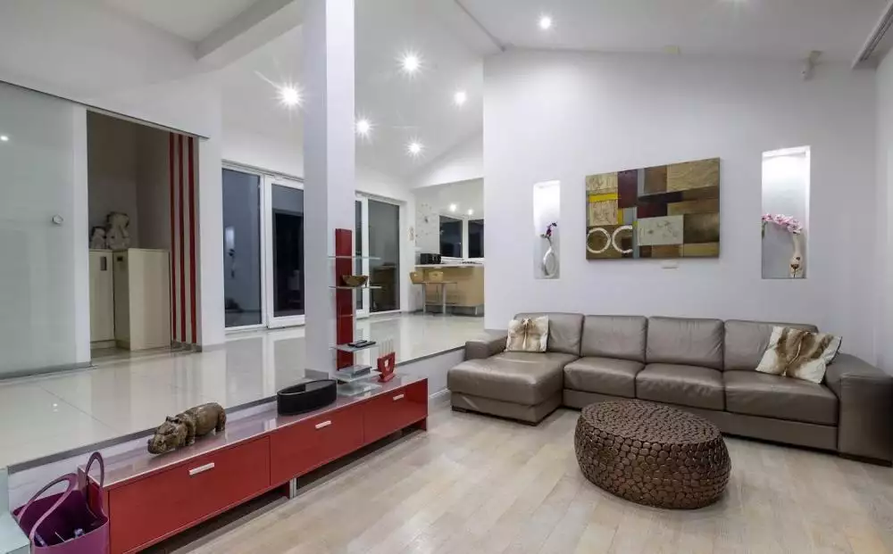 Отель, гостиница 350м² в Хорватии, Рогозница. Стоимостью 940000€ аренда фото-18