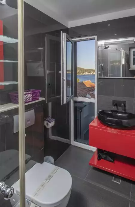 Отель, гостиница 350м² в Хорватии, Рогозница. Стоимостью 940000€ аренда фото-24