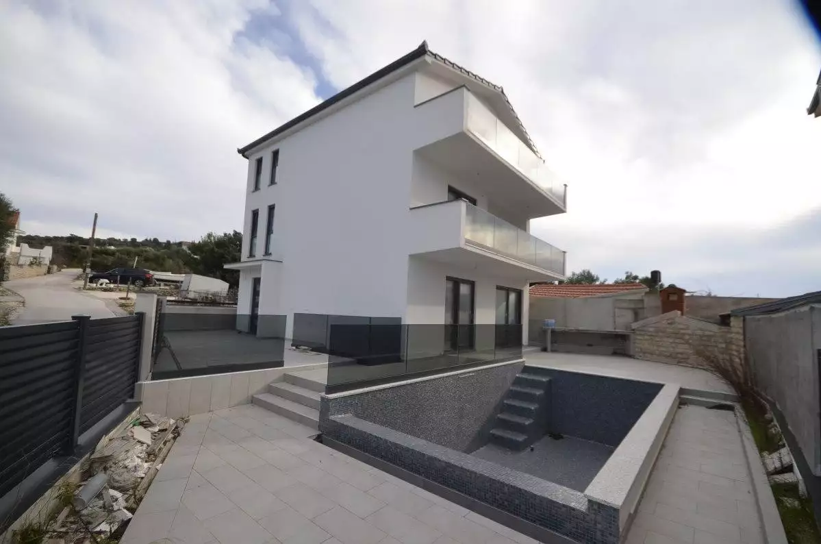 Вилла 280м² в Хорватии, Рогозница. Стоимостью 600000€ аренда фото-4