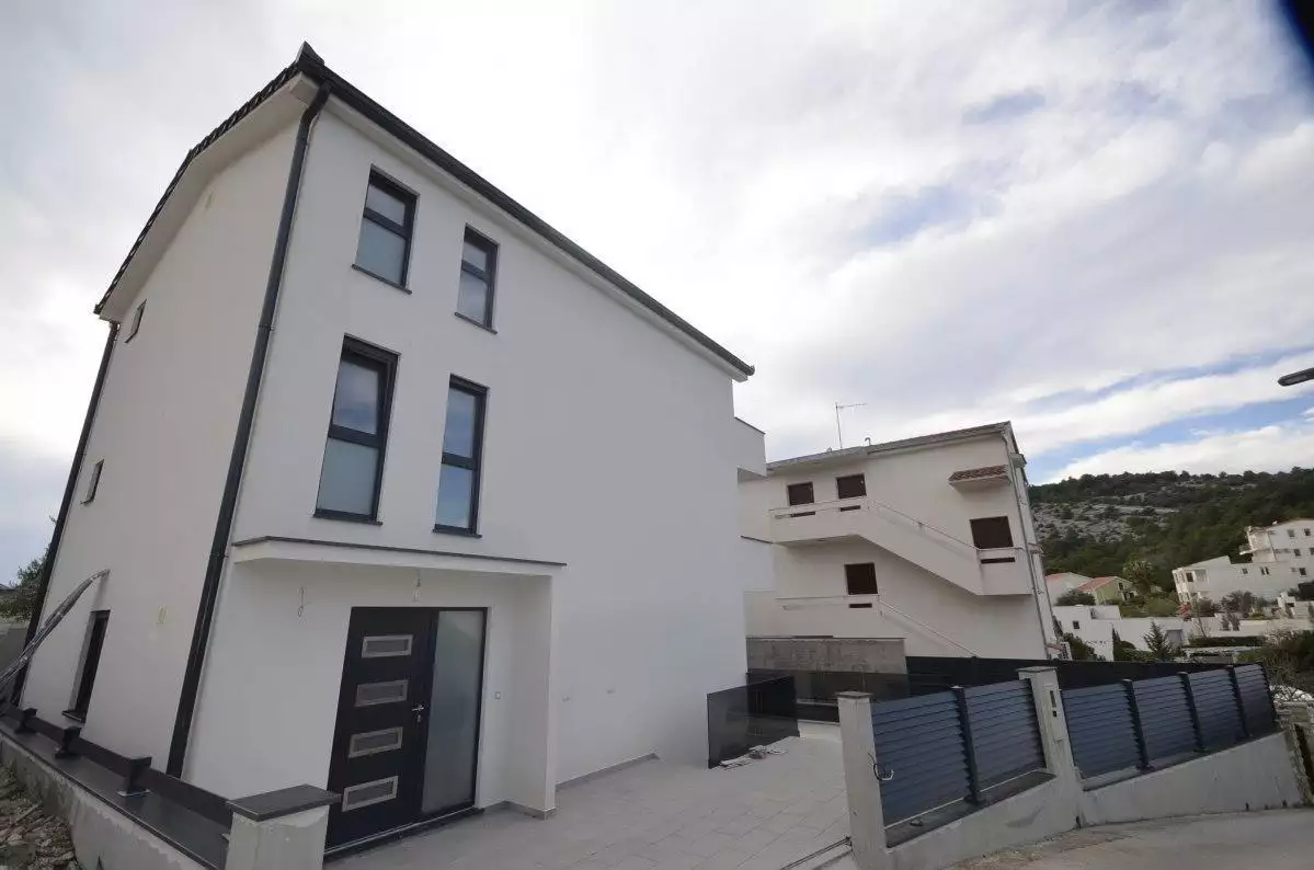 Вилла 280м² в Хорватии, Рогозница. Стоимостью 600000€ аренда фото-17